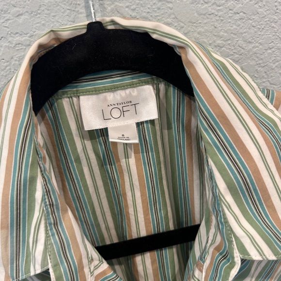 Cute AnnTaylor Loft Women's Button Down Shirt - 8 - Picture 5 of 5